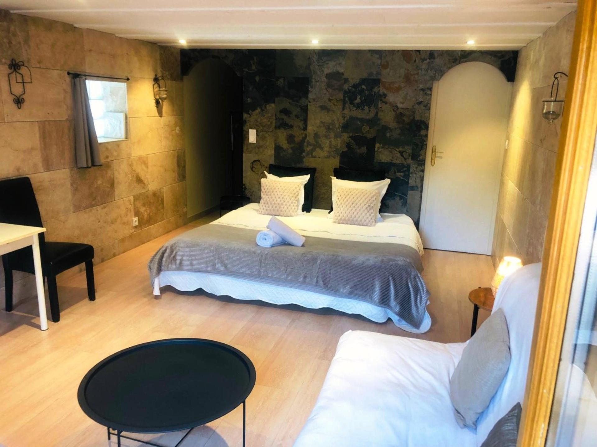 Chambres D'Hote Dijon Clair De Lune 체노베 외부 사진
